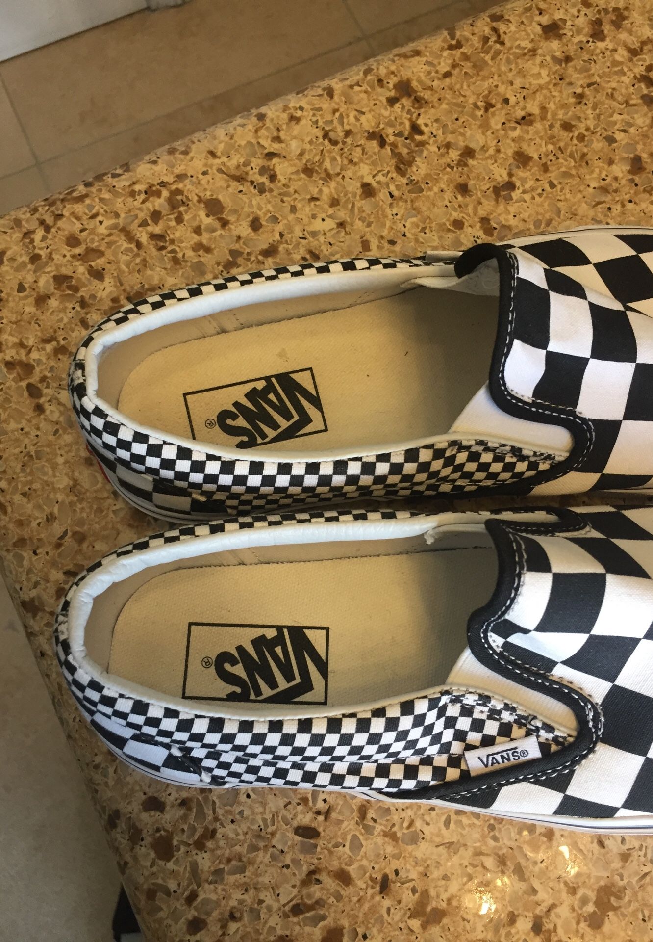 BRAND NEW VANS 🔥Classic Slip-On Checkerboard Shoes Mens Size 9.0 / Women’s Size 10.5 Black/White (Porter Ranch Ca)