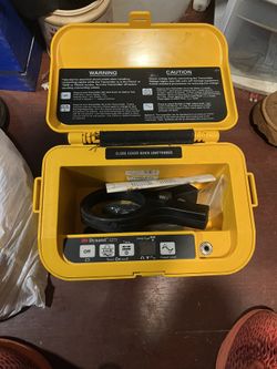 Dynatel 2273 cable locator