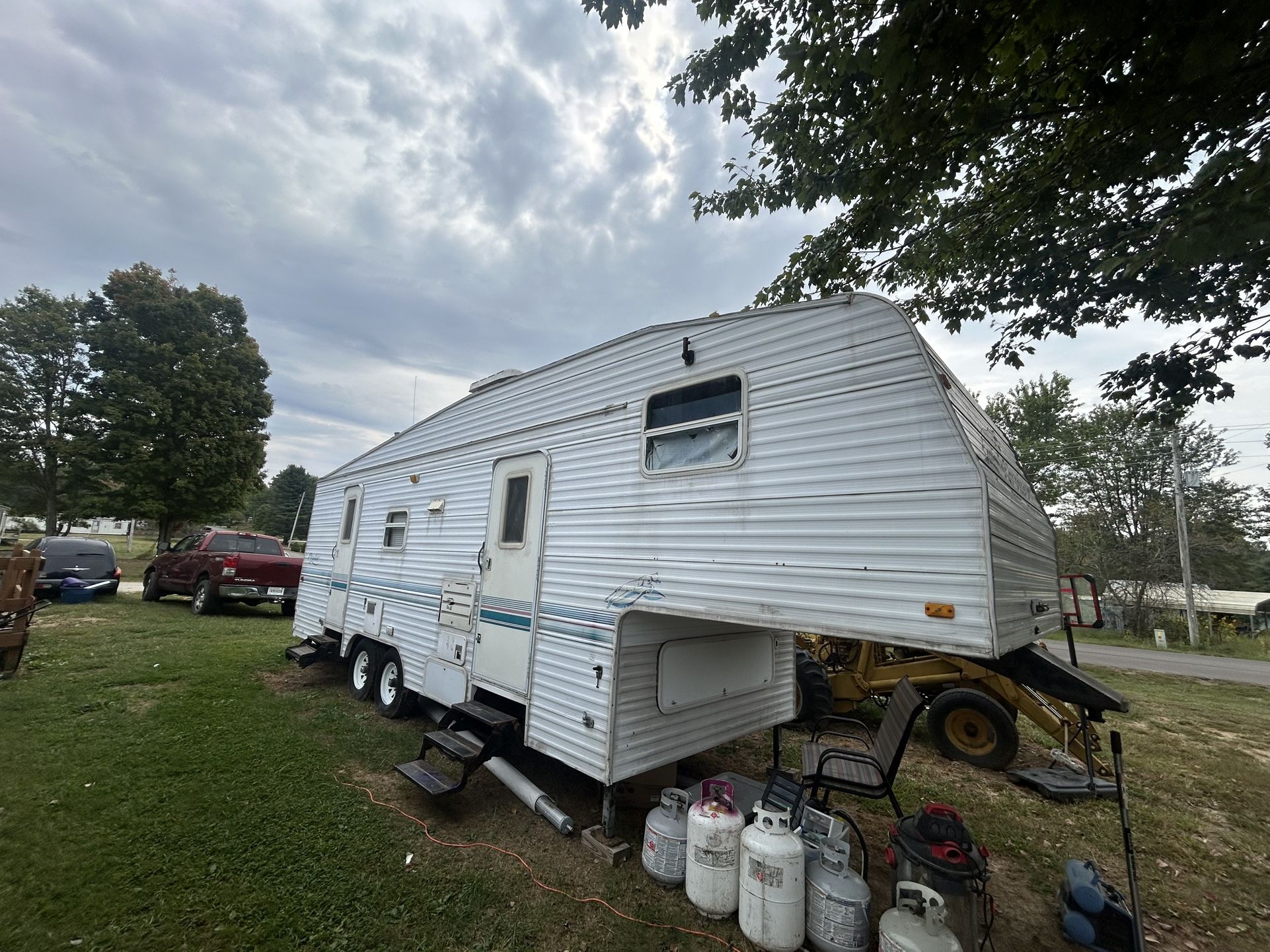 1999 Prowler Fifth Wheel Camper