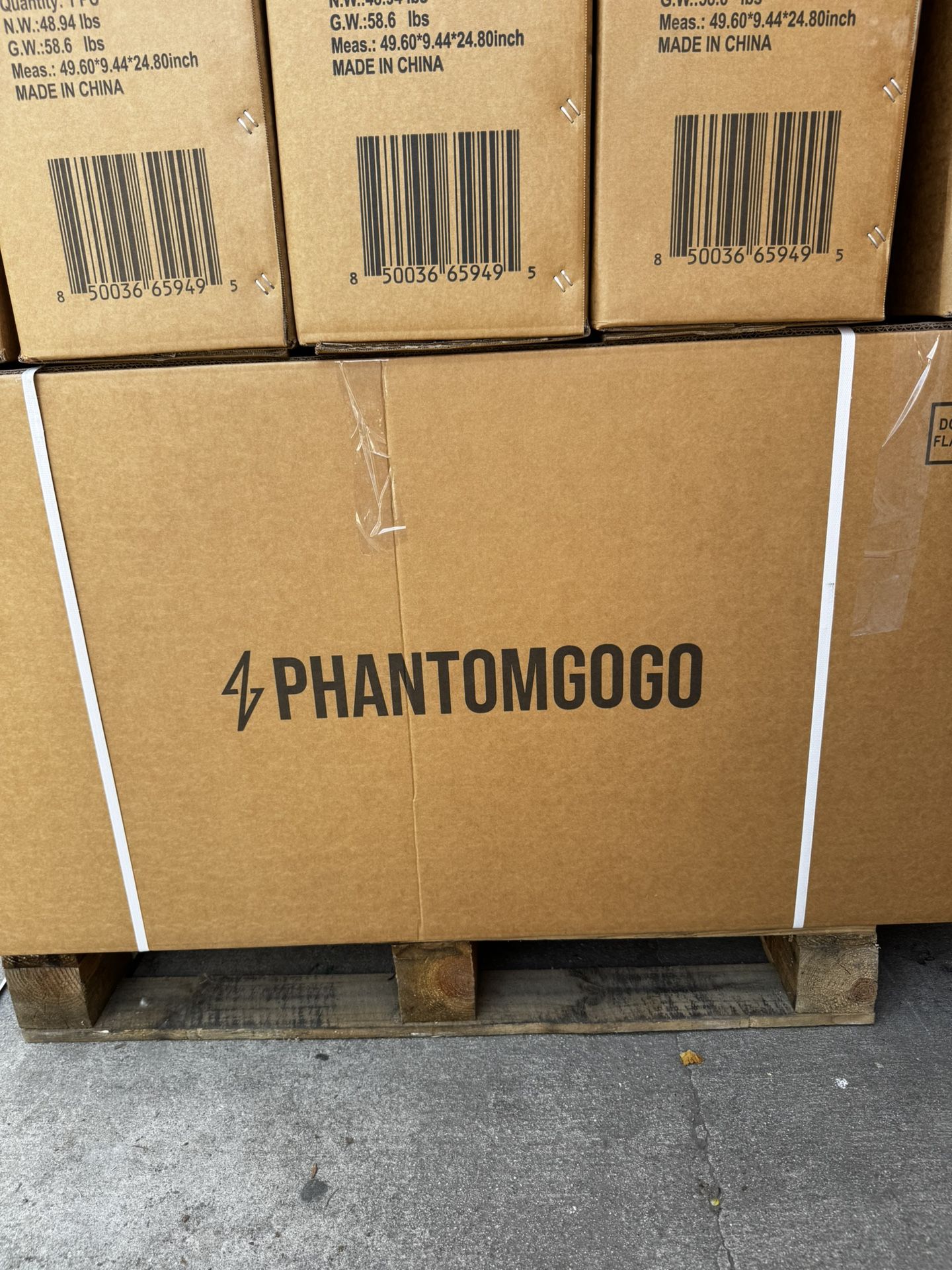 New Phantom Scooter R1 model with seat.