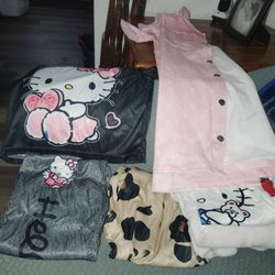 Small bag of 10-12 girls clothes