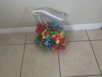 Mega Bloks set of 113