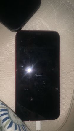 iPhone XR  & iPhone 16 e