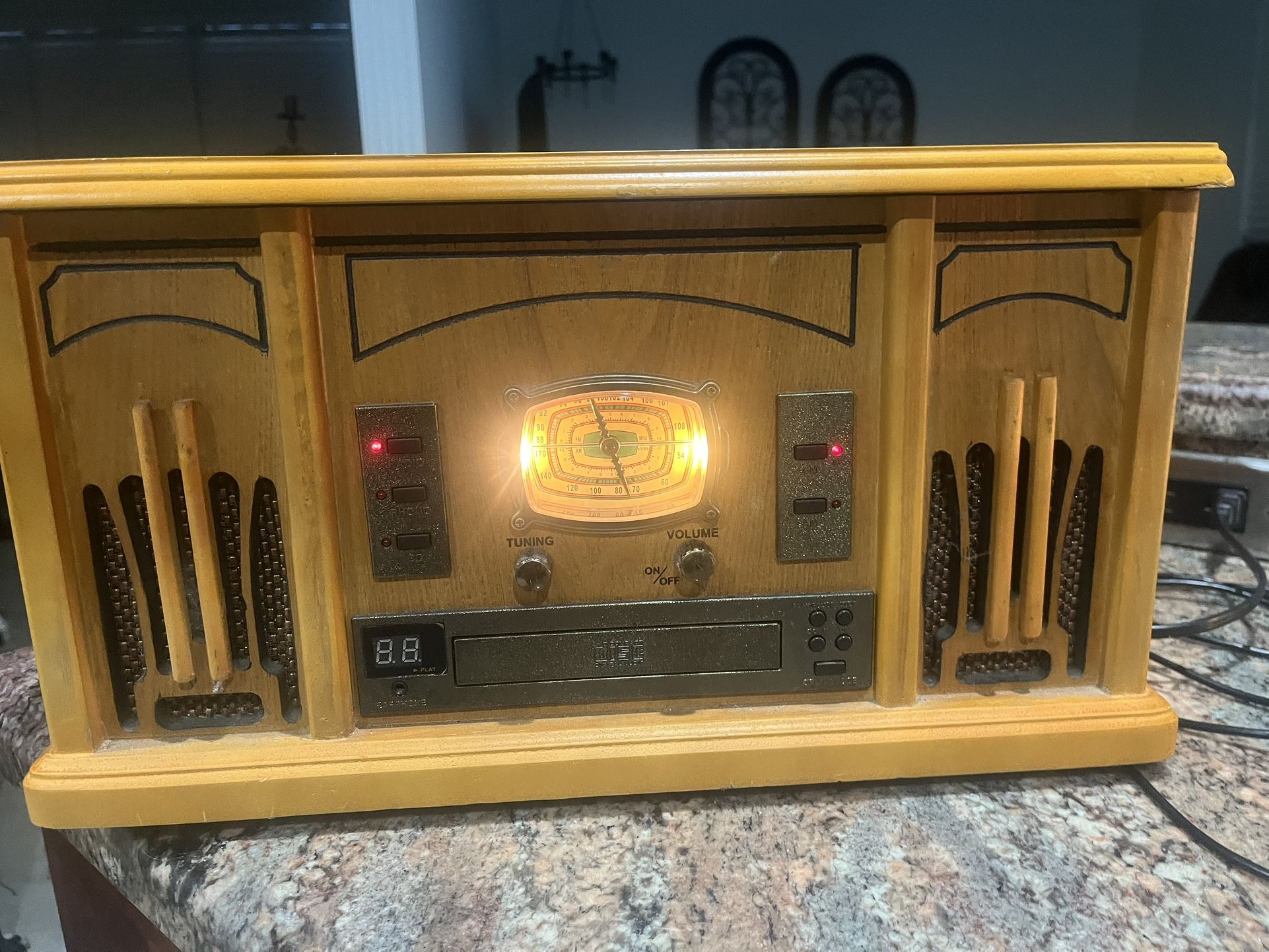 Excalibur RS54 2N1 Radio Music Player