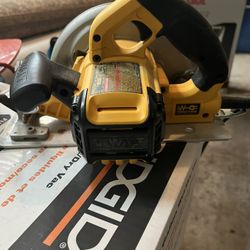 Dewalt 7-1/4in Circular Saw DWE575SB