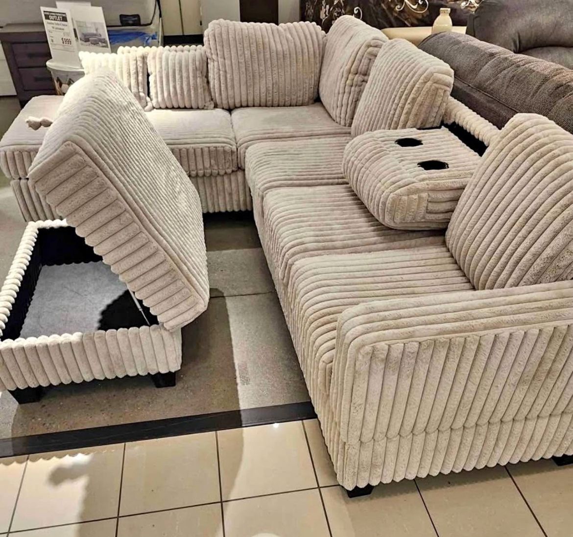 Ottomans, Sectionals, Livingroom Sets , 20% off Living Room Sets