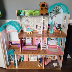 Dollhouse For sale 