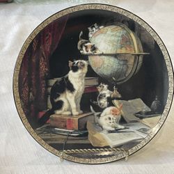 W.S. George “Feline fancy” collector's plate featuring kittens and a globe 8”