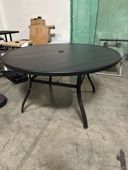 New Round 53" Outdoor Metal Dining Table with Umbrella Hole