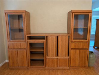 Solid Oak 3-Piece Entertainment Center / Display Wall Unit
