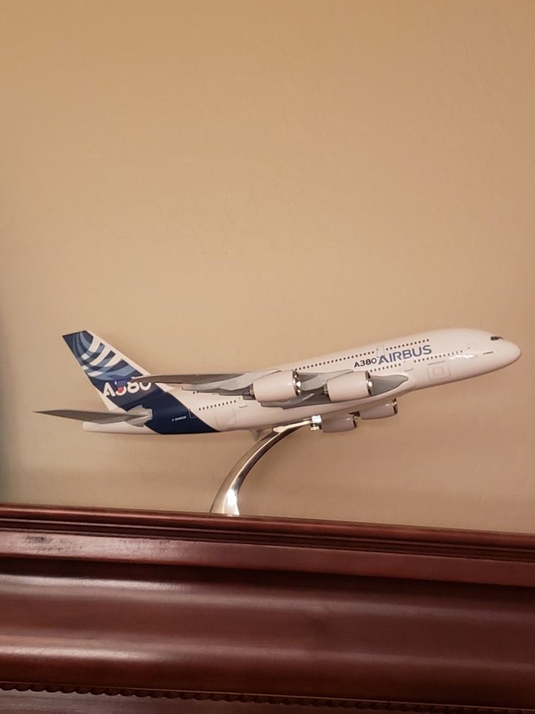 Airbus A380 model airplane brand new