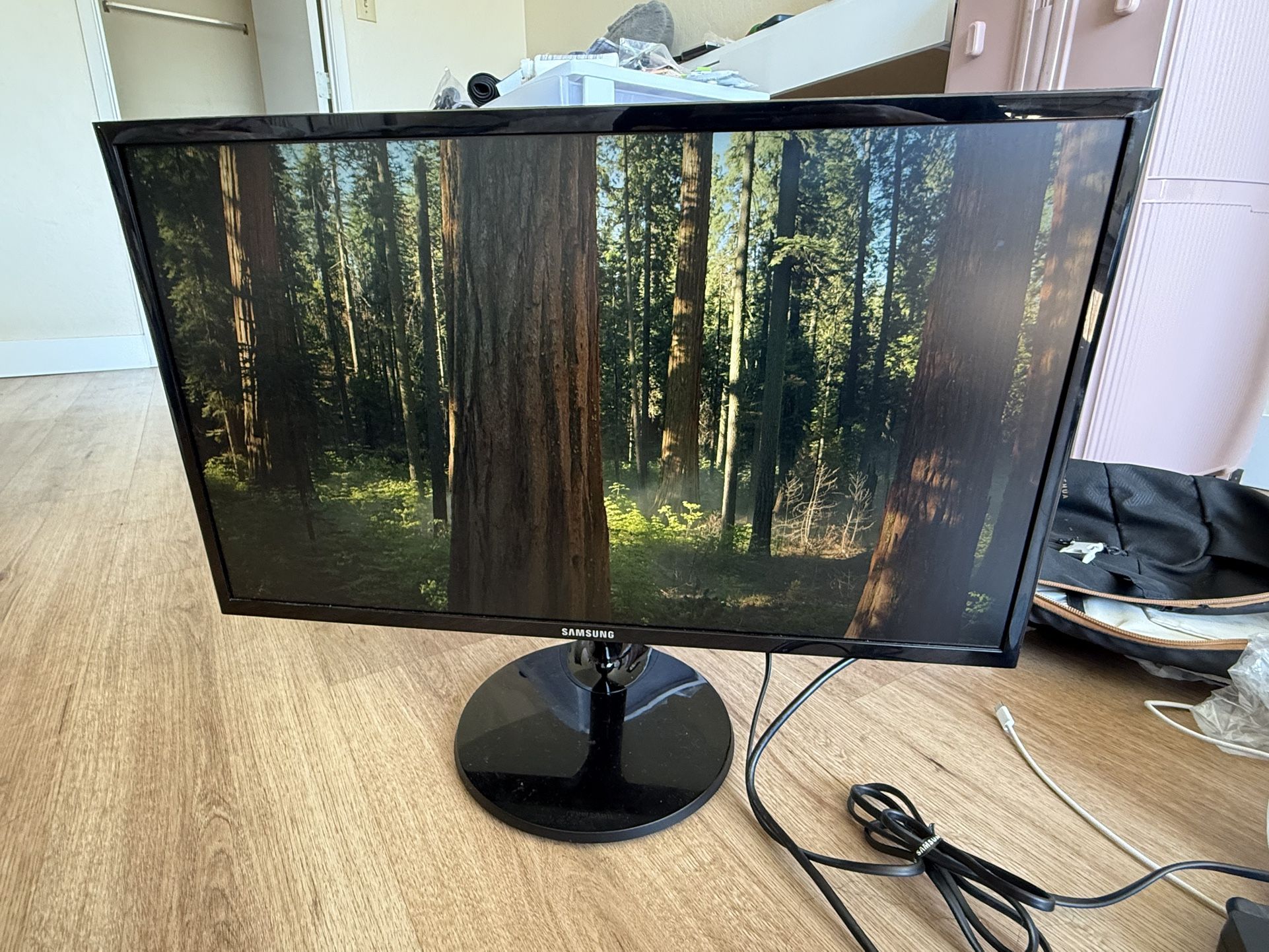 24in monitor