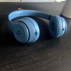 Beats Solo 4