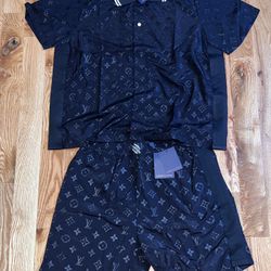 LV  Monogram Jacquard Silk Set Size XL