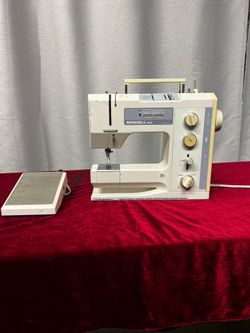 Bernina 1020 sewing machine