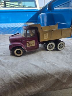 ERTL Touch Steering International Loadstar Dump Toy Truck 1960s
