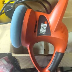 Black And Decker Waxer And Polisher6"