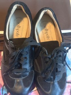 SOFT SPOT BLACK SHOES