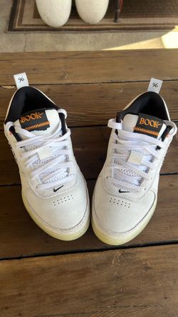 Nike Book 1 Nightmare Before Christmas
