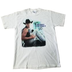 Vintage Kenny Chesney T-shirt $40 (Good Condition) Size M 