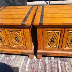 Nice Storage Coffee Table And 2 End Tables Lots Of Storage 