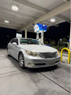 2007 Lexus 460L