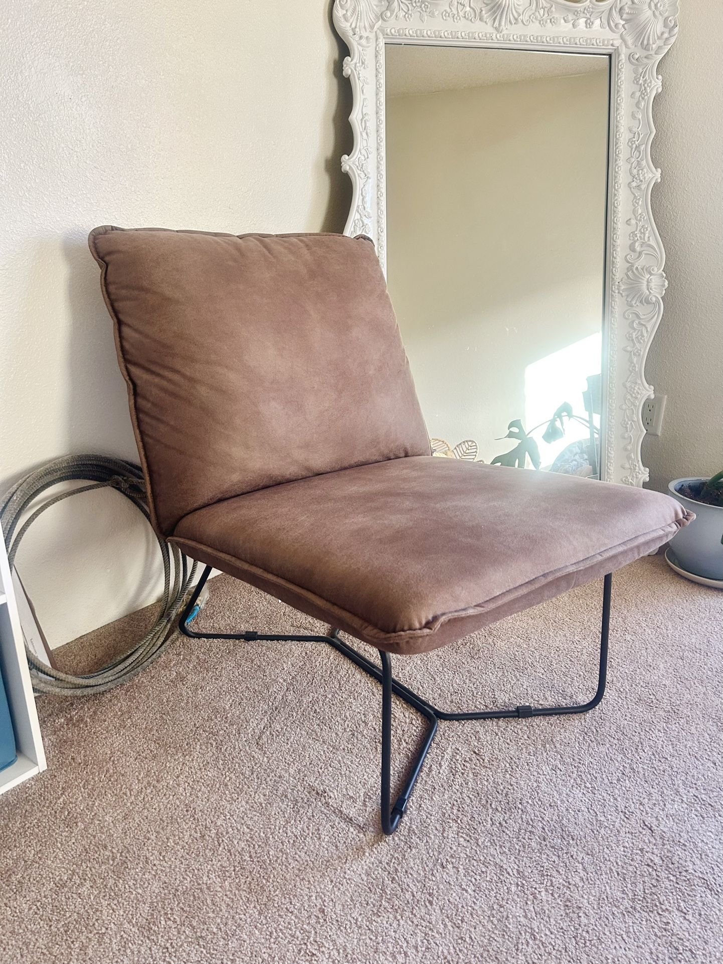 Comfy Side Chair