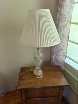 Crystal lamp with shade