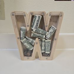Piggy Bank 'W'