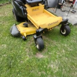 Cub Cadet Zero Turn Mower Run&Cut Excellent 