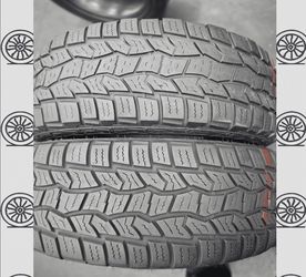 275 65 18 Cooper Discovery Set of 2 Used Just Like New