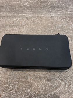 Genuine Tesla CaraokeMic (2 Microphones) - Full Set / Excellent Condition $180
