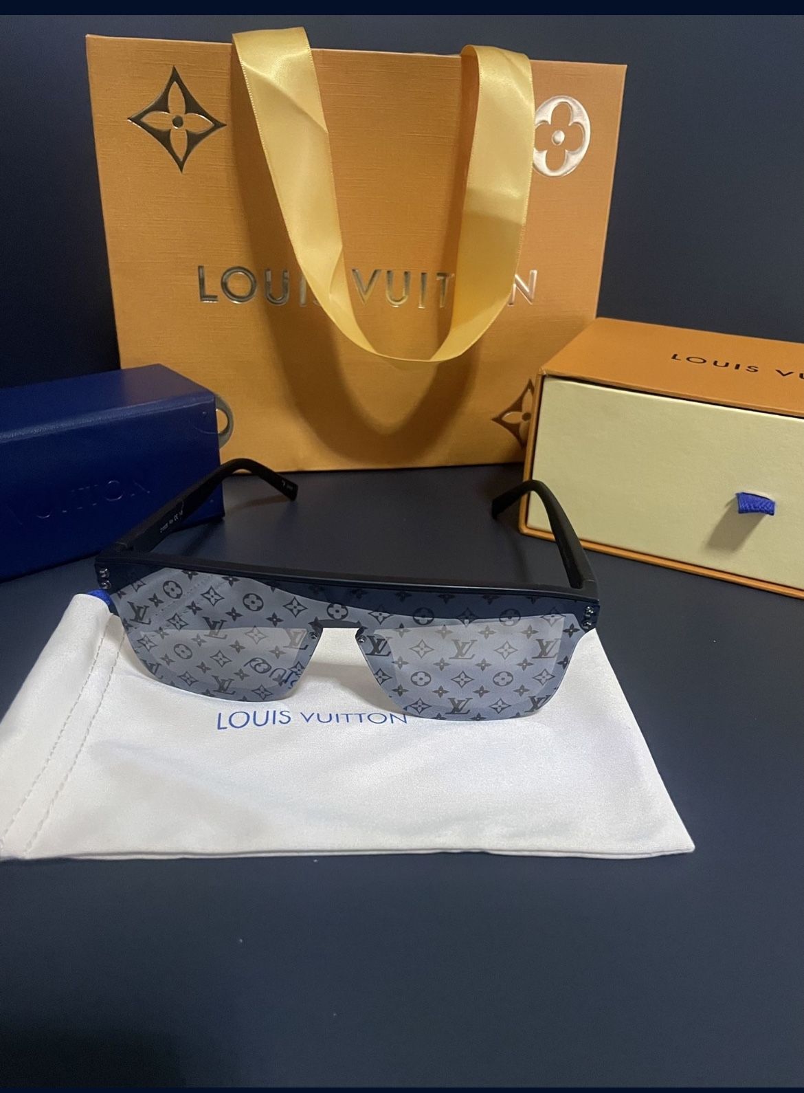 Louis VUITTON Sunglasses Louis VUITTON LV Waimea Black for Sale in Orlando,  FL - OfferUp