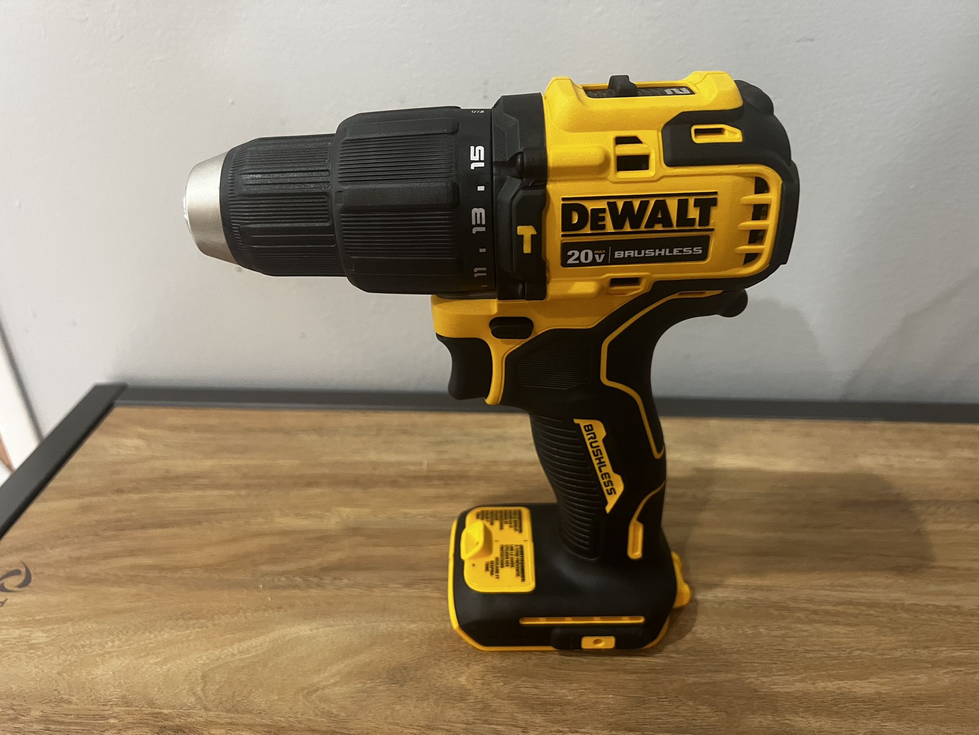 New DEWALT ATOMIC 20V MAX Cordless Brushless Compact 1/2 in Hammer Drill (Tool Only)