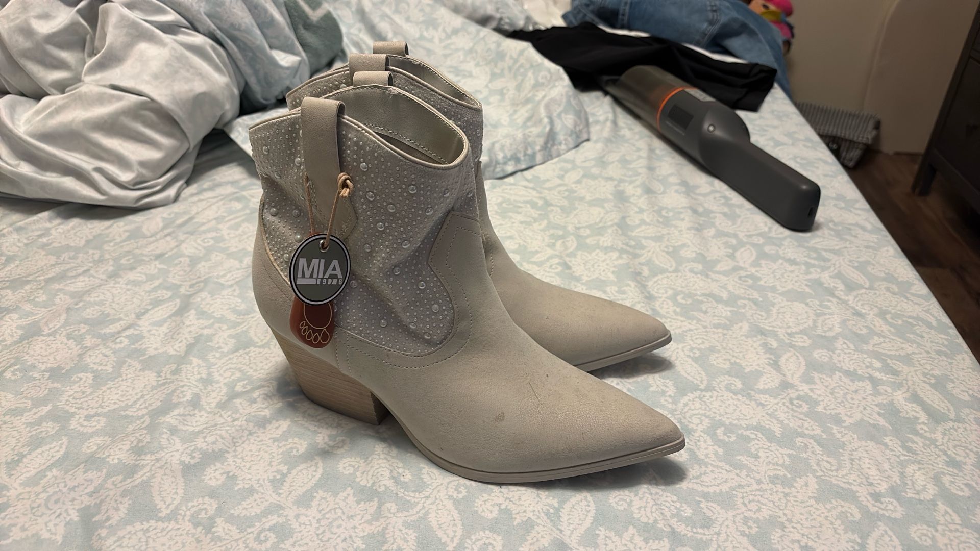 Boots Size 7.5