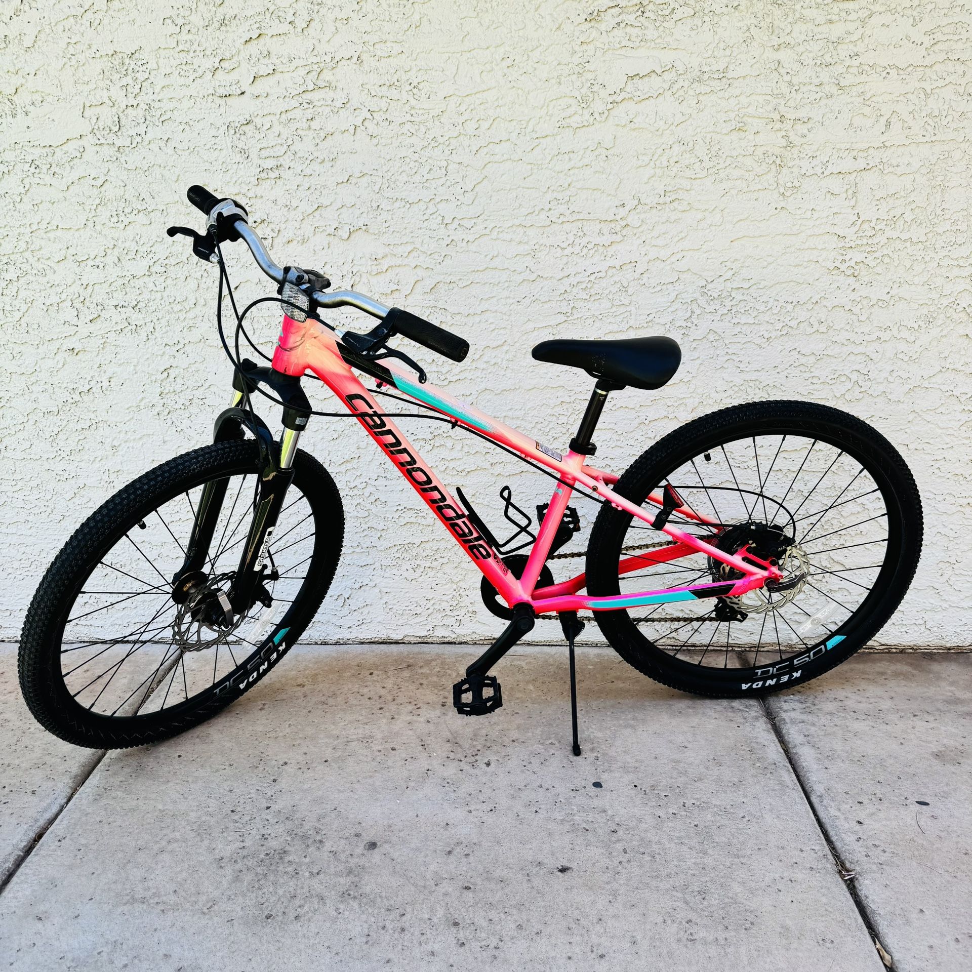 Cannondale Trail 24” Kids (Or Small Adult) Mountain Bike Bicycle