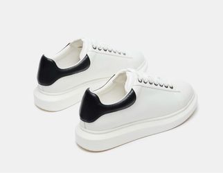 Steve Madden casual shoes
