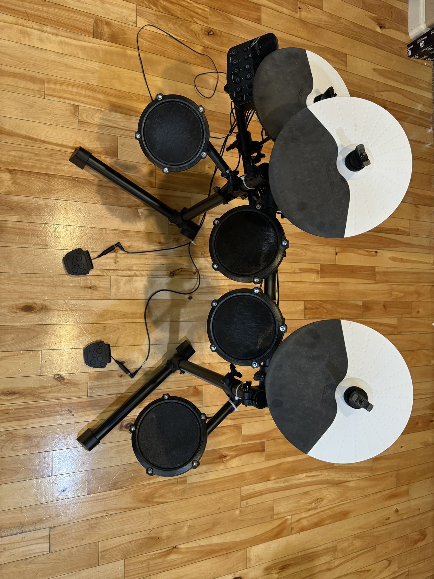 Alesis Kids Debut Drum Set 