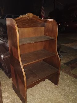 Waterfall book shelf