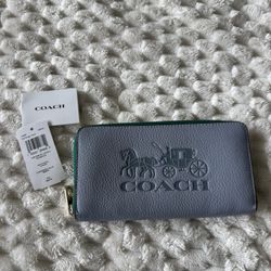 NEW - Coach Leather Printed Continental Wallet