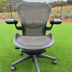 Herman Miller Aeron Classic Size B Fully Loaded Office Chair