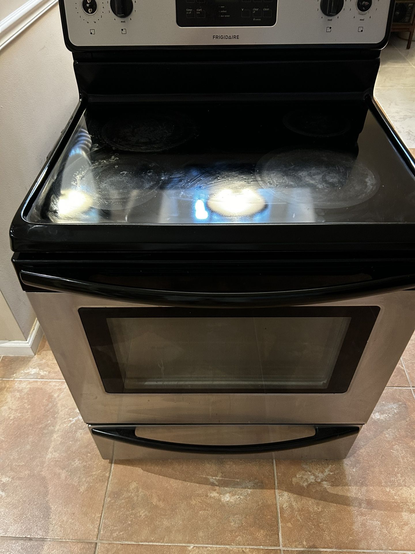 Fridgidaire Stove Range