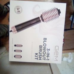 3 In 1 Blowout Brush 