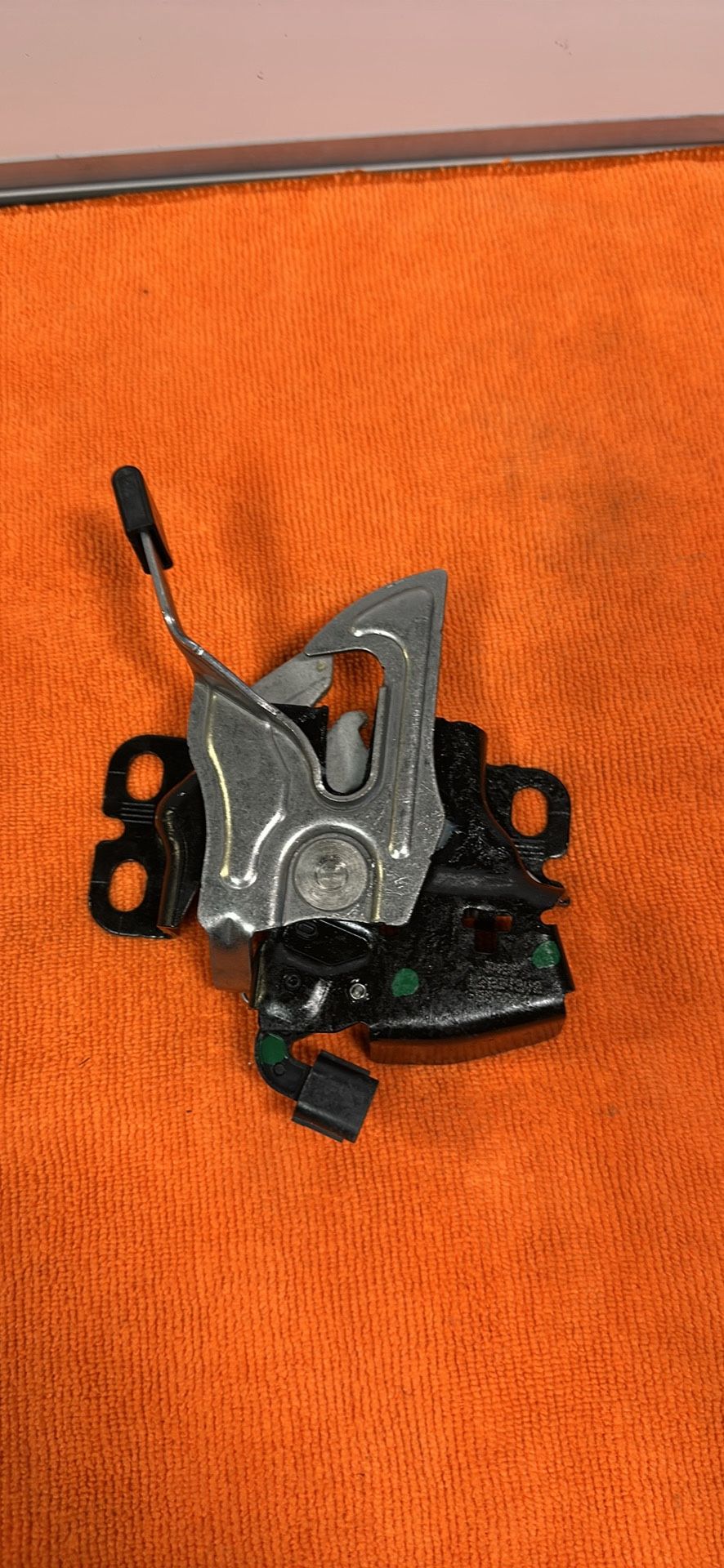 🌟OEM 2022-2024 Honda Civic Hood Latch Lock 74120-T20-A01