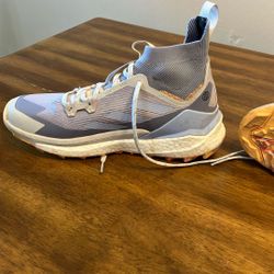 Women’s Adidas Terrex Hiking Boots Size 9.5