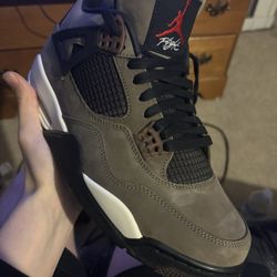 Jordan 4 Retro Travis Scott F&F AUTHENTIC 