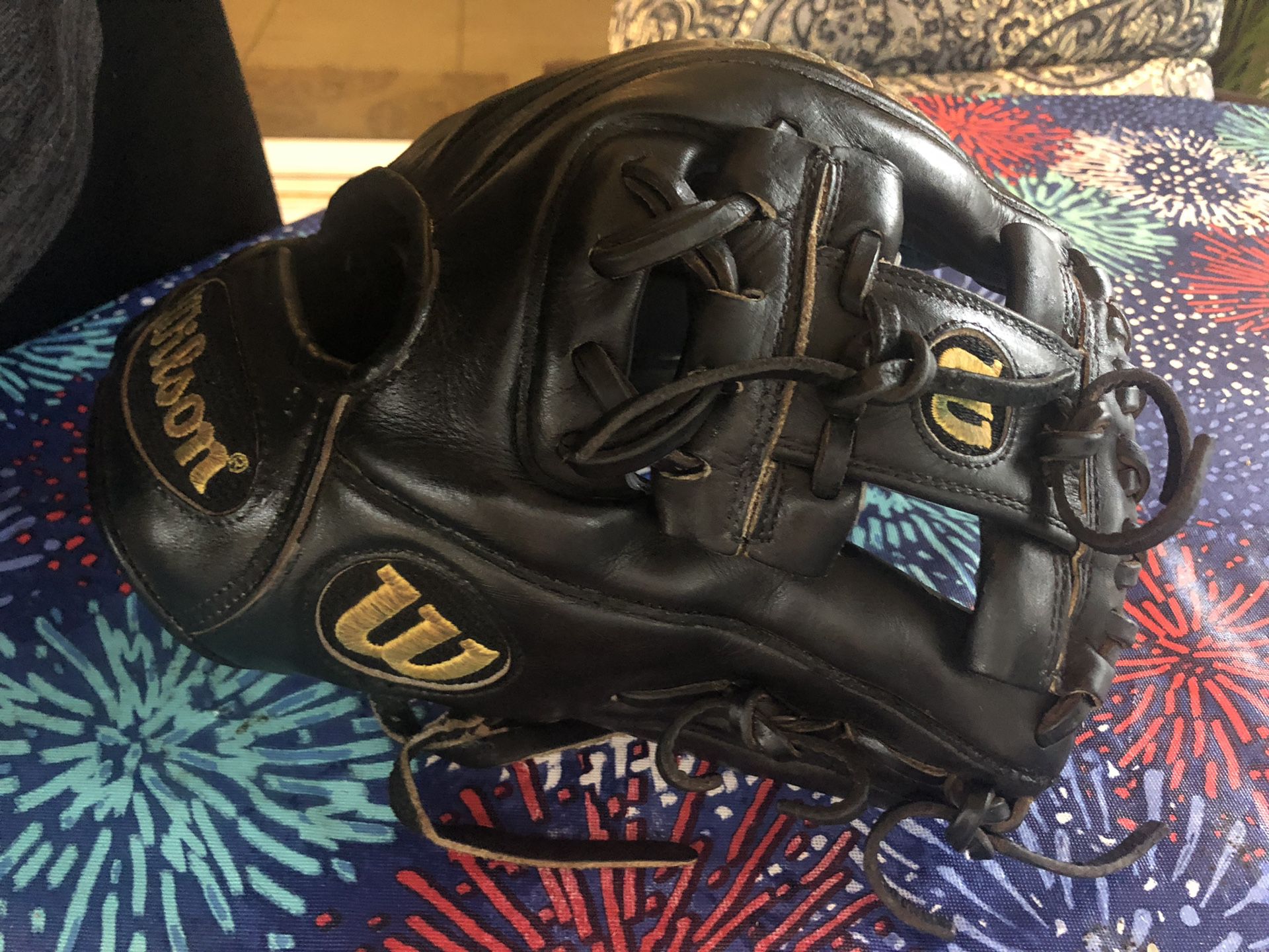 Wilson A2000 1788 Baseball Softball Infielder Glove Pro-Stock Black 11.25” RHT