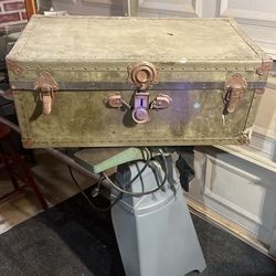 1941 Army Cloth Trunk Real Antique