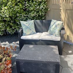 Two seater Outdoor Loveseat And Coffee Table/ Ottoman 