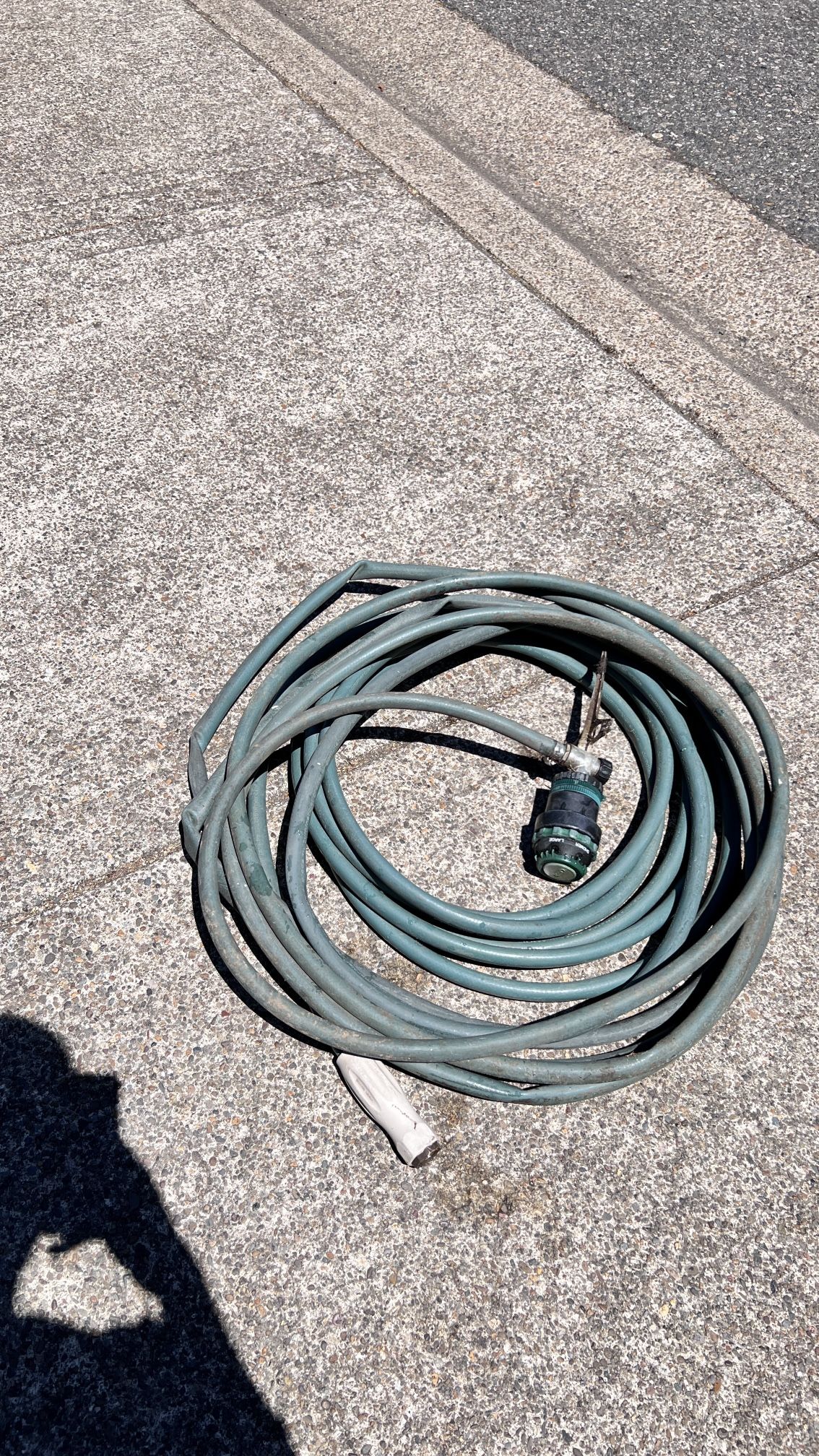 ๐ฆ 25ft Hose w/ Orbit Sprinkler Spray Nozzle โ Fully Functional!